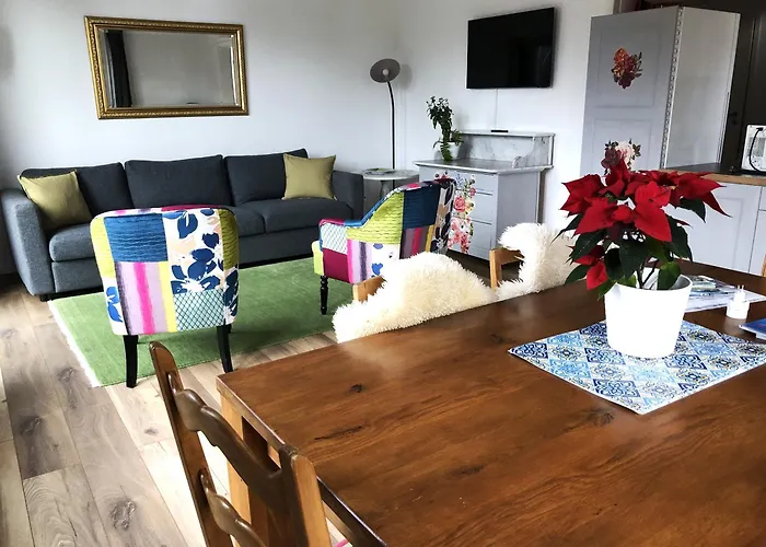 Ula\'S Holiday Apartments